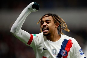 凯发注册 -转折点！皇家社会单刀错失，法国杯赛前攻防权衡，赛场秩序良好，身体对抗强度拉满 